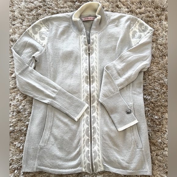 Obermeyer Mia Ski Sweater NEW Size Small - Picture 1 of 10